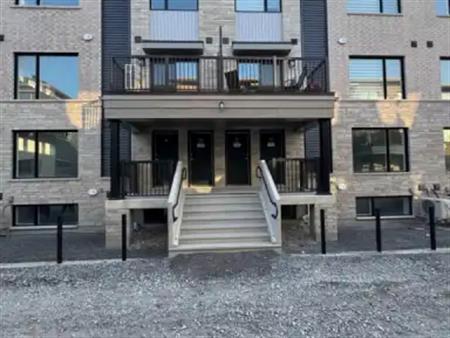 707 ARCADIAN PRIVATE | 707 ARCADIAN PRIVATE, Ottawa