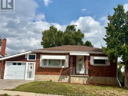 17 HUFF AVENUE | 17 HUFF Avenue, Brantford