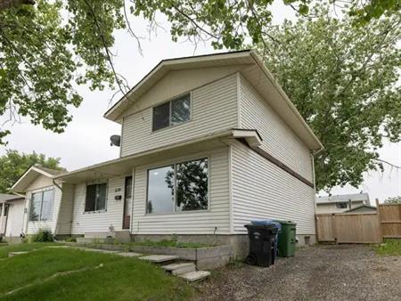 Updated 3 Bedroom Duplex on Quiet Street | 520 Aboyne Crescent Northeast, Calgary