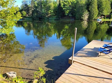 Waterfront Outaouais Sauna 45 min from Ottawa 3 bdrm, sandy, clean lake, shallow and deep entry