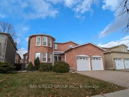42 PICKETT CRESCENT | 42 PICKETT CRESCENT, Richmond Hill