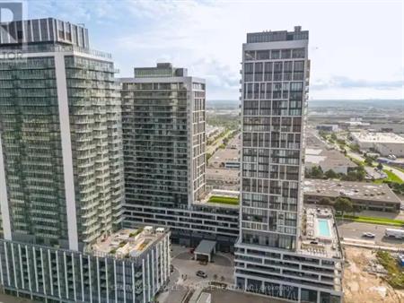 PH110 - 8960 JANE STREET | PH110 - 8960 JANE STREET, Vaughan