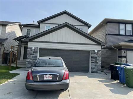 Spacious Walkout legal suite - 2 bedroom, Den and 1 Bath | Calgary