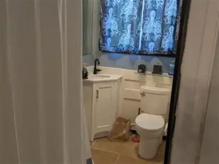 Large main floor house for rent in quiet Millwoods | Edmonton