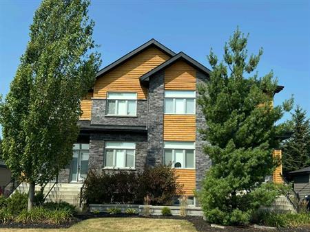 Magnifique condo, haut-de-gamme 5 1/2