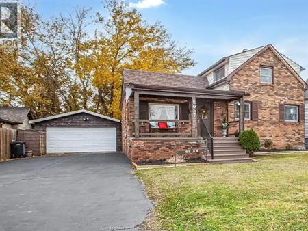 8057 RIVERSIDE DRIVE East Unit# LOWER | 8057 RIVERSIDE DRIVE East Unit# LOWER, Windsor