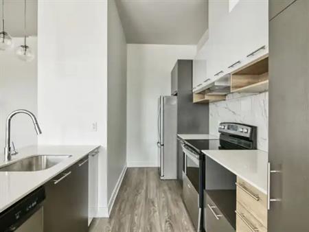9675 Papineau | 9675 Av. Papineau, Montreal