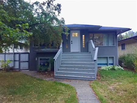 Centrally Located 2 Bedroom 1 Bath Suite | 2723 7 Avenue Northwest, Calgary