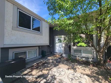 403 Willow Court NW | 403 Willow Court NorthWest, Edmonton