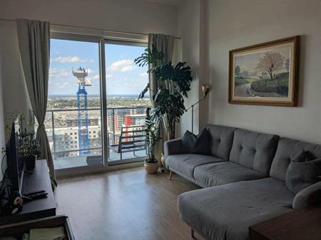 🏠Magnifique 3 1/2 à louer – Dernier étage de l'Espace Montmorency