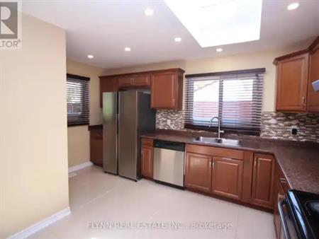 UPPER - 7139 WARDEN AVENUE | UPPER - 7139 WARDEN AVENUE, Niagara Falls