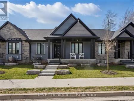 59 - 144 PORT ROBINSON ROAD | 59 - 144 PORT ROBINSON ROAD, Pelham