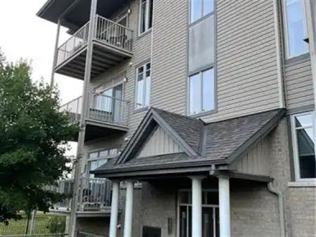 1 - 56 TAYSIDE PRIVATE | 1 - 56 TAYSIDE PRIVATE, Ottawa