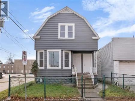 635 TUSCARORA | 635 TUSCARORA, Windsor