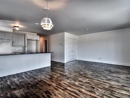 5 1/2 à louer St-Rose Laval