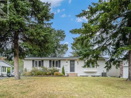 B - 17 OVERLAKE DRIVE | B - 17 OVERLAKE DRIVE, Ottawa