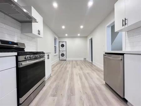 Upper- 33 Somerset Avenue | 33 Somerset Avenue, Hamilton