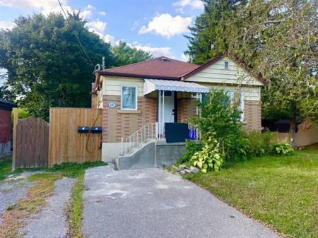Upper- 112 Allan Street | 112 Allan Street, Whitby