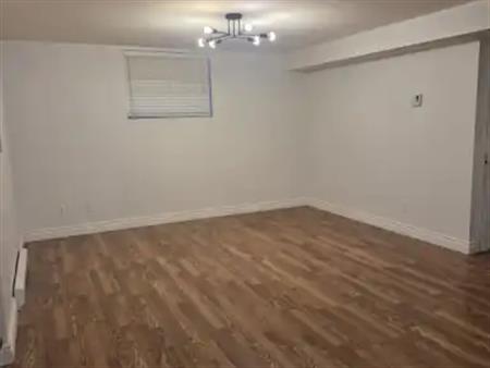 Spacious 2 Bedroom close to transit and schools (Willoughby Heights) | Langley