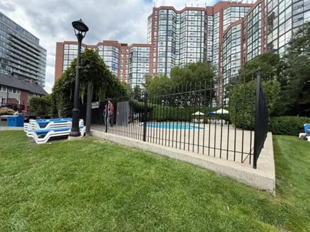 PH13 – 701 King Street West | 701 King Street West, Toronto