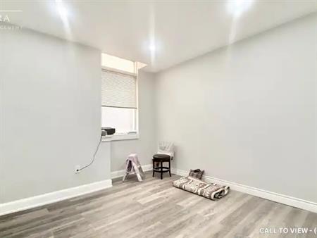 3-1942 Weston Rd, York, Ontario M9N 1W2 | 1942 Weston Road, York