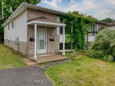 2 - 597 GAVIN COURT | 2 - 597 GAVIN COURT, Kingston