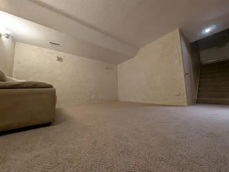 Bright bedroom next to dalhousie station | 5923 Dalmead Crescent Northwest, Calgary