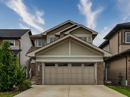 Spacious 3 Bedroom House with Double Attached Garage – Edmonton | 1348 Ainslie Wynd Southwest, Edmonton