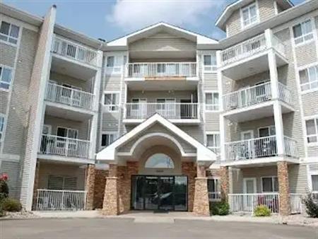 Lovely one bedroom 686 sq Ft condo unit in Hamptons | 208 - 5350 199 Street Northwest, Edmonton