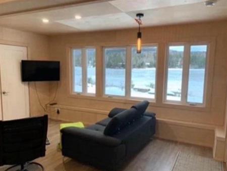 Saint-Donat Appartement-style condo et spa-location saisonnière