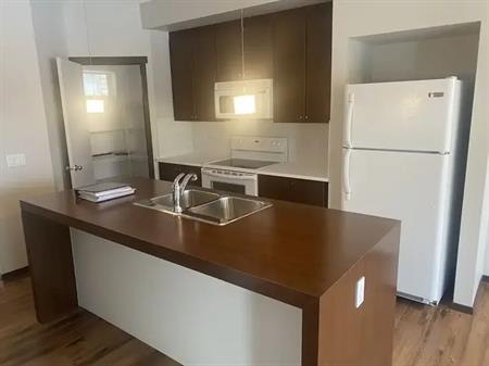 Modern 2 Bed, 2.5 Bath townhome in the growing community of Evanston | 300 Evanscreek Court Northwest, Calgary