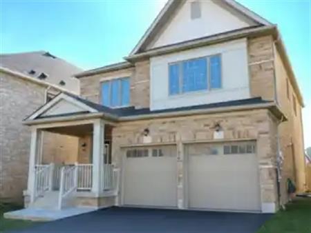 21 TESLA CRESCENT | 21 TESLA CRESCENT, East Gwillimbury