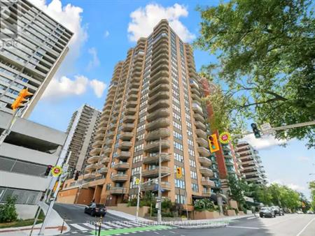 601 - 556 LAURIER AVENUE W | 601 - 556 LAURIER AVENUE W, Ottawa