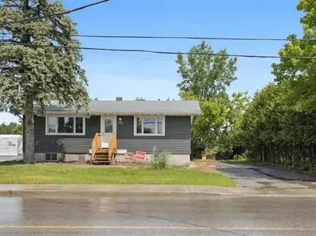 172 Ch. Freeman, #A | 172 Ch. Freeman, #A, Gatineau