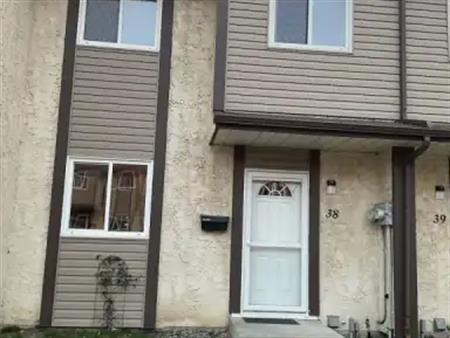 Cozy 3 bedrooms townhouse for rent | 38 - 10453 20 Avenue Northwest, Edmonton