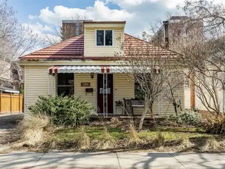 Bright Newly Renovated 3 Bedroom house | 2052 Caroline Street, Burlington