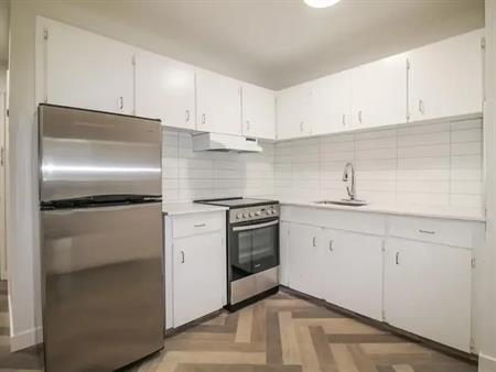 Corner Manor - 10750 110th | 10750 110 Street Northwest, Edmonton