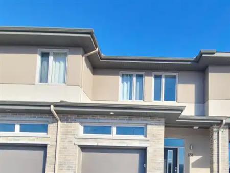 651 GABRIOLA WAY | 651 GABRIOLA WAY, Ottawa
