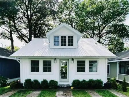 399 ELMWOOD AVENUE | 399 ELMWOOD AVENUE, Fort Erie