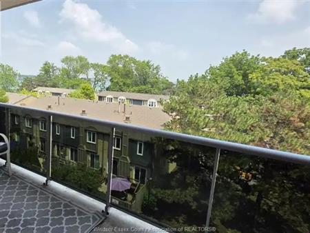 3905 RIVERSIDE DRIVE East Unit# 509 | 3905 RIVERSIDE DRIVE East Unit# 509, Windsor
