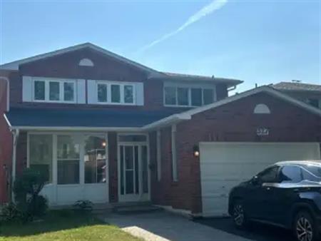 UPPER - 327 SUSSEX AVENUE | UPPER - 327 SUSSEX AVENUE, Richmond Hill