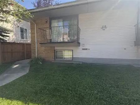 12 Ave NE | 4 - 135 12 Avenue Northeast, Calgary