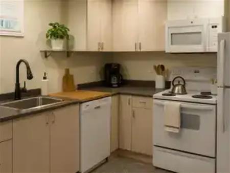 Beautiful & Bright 2 Bedroom + Den Lower Residence in West End Peterborough | 1296 Dobbin Avenue, Peterborough