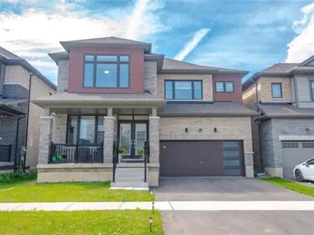 29 BEE Crescent | 29 BEE CRESCENT, Brantford