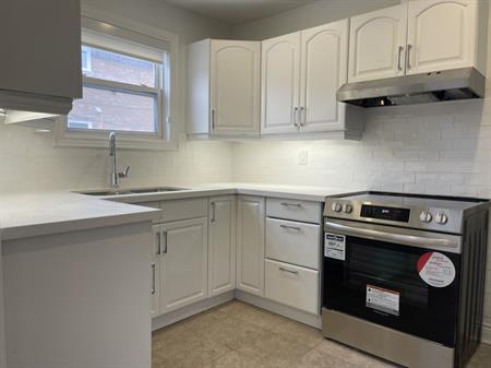 115 Stephen Drive | 115 Stephen Drive, Etobicoke