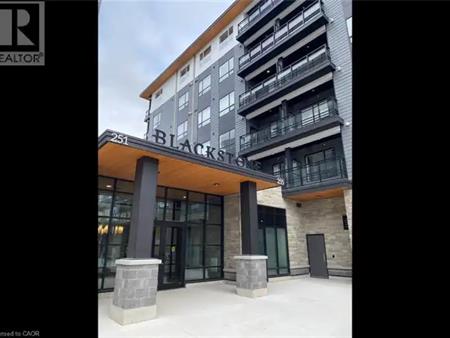 255 NORTHFIELD Drive E Unit# 613 | 255 NORTHFIELD Drive E Unit# 613, Waterloo