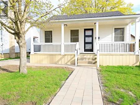 4 LANCASTER Avenue | 4 LANCASTER Avenue, St. Catharines