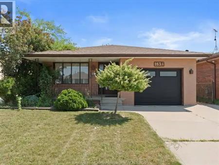 1634 LANGLOIS | 1634 LANGLOIS, Windsor