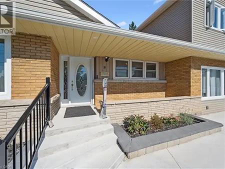 18 CAMBRIDGE Avenue Unit# Rms. 1 & 3 | 18 CAMBRIDGE Avenue Unit# Rms. 1 & 3, Kitchener