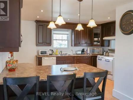 4046 MAIN STREET | 4046 MAIN STREET, Niagara Falls